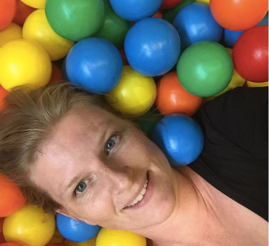 Elinitis bland bollarna